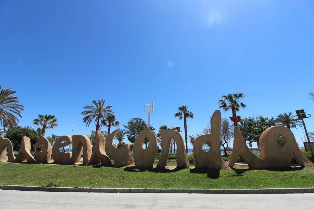 Playa De La Misericordia Malaga Ngoại thất bức ảnh